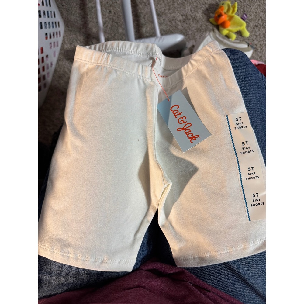 Cat & Jack Girls White Bike Shorts Size 5T NWT Solid Cotton Spandex Pull On